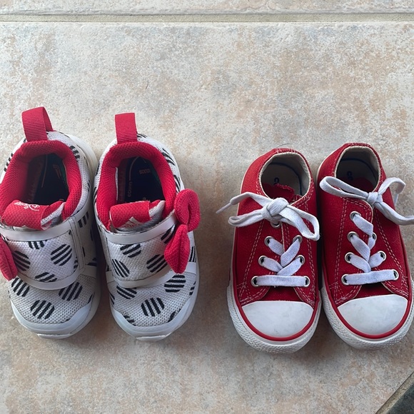 Toddler shoes converse heart / Addidas forta run x Minnie size 6 - Picture 2 of 11